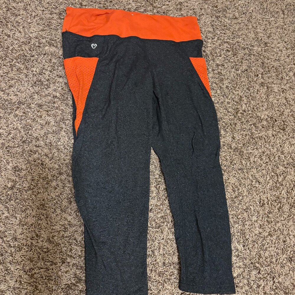 Clemson Tigers Orange and Gray Leggings Women's Large Colosseum Cropped Pockets